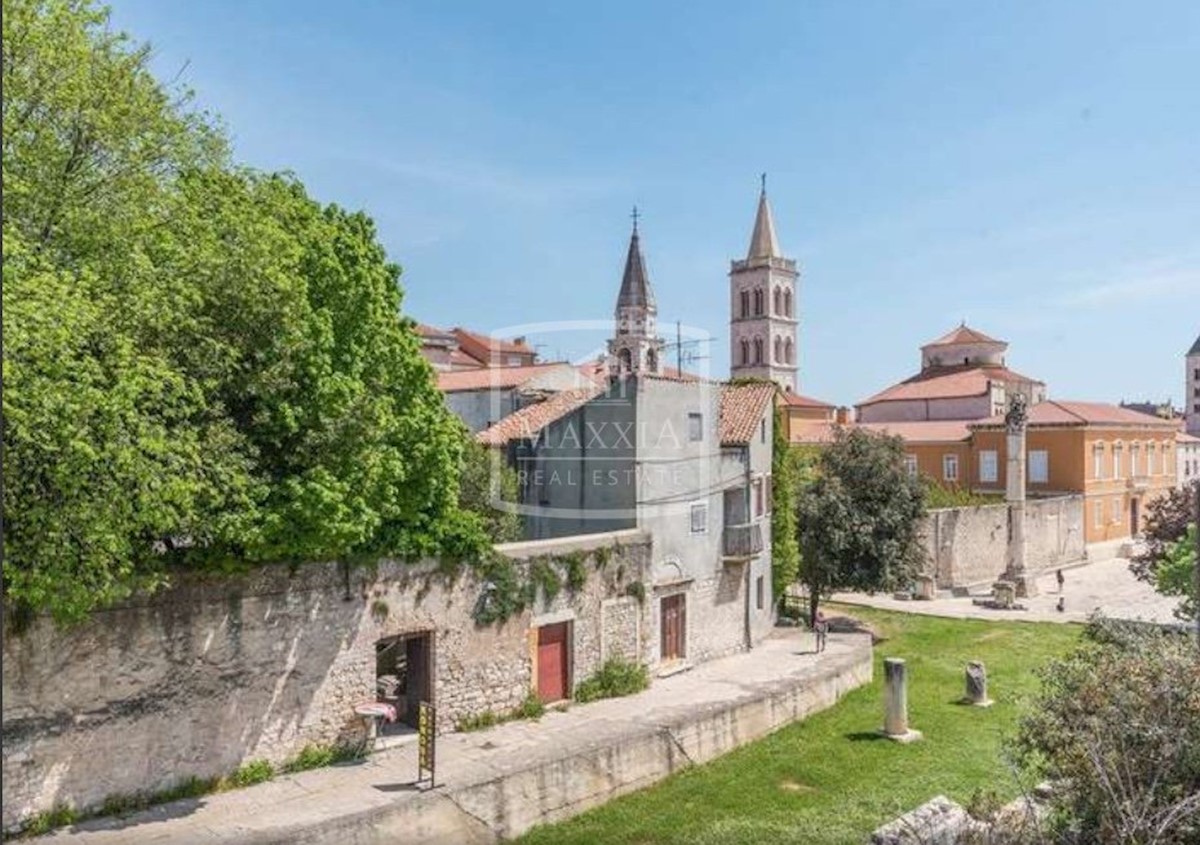 Kuća Na prodaju POLUOTOK