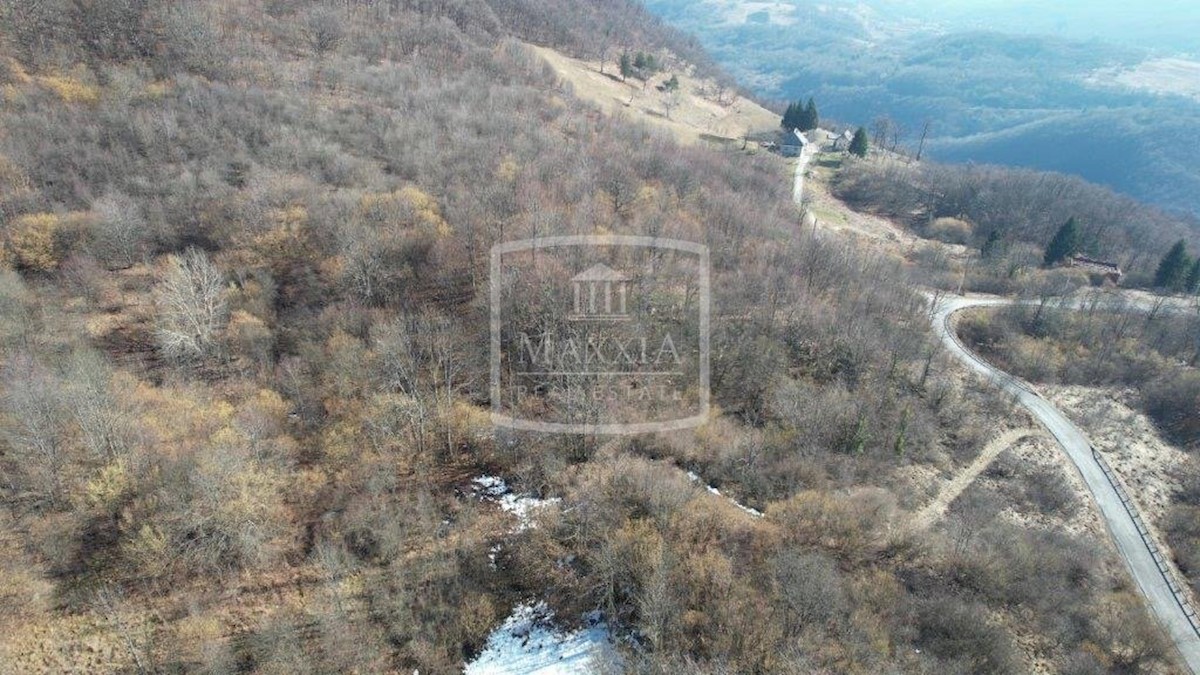 Land For sale - LIČKO-SENJSKA PLITVIČKA JEZERA