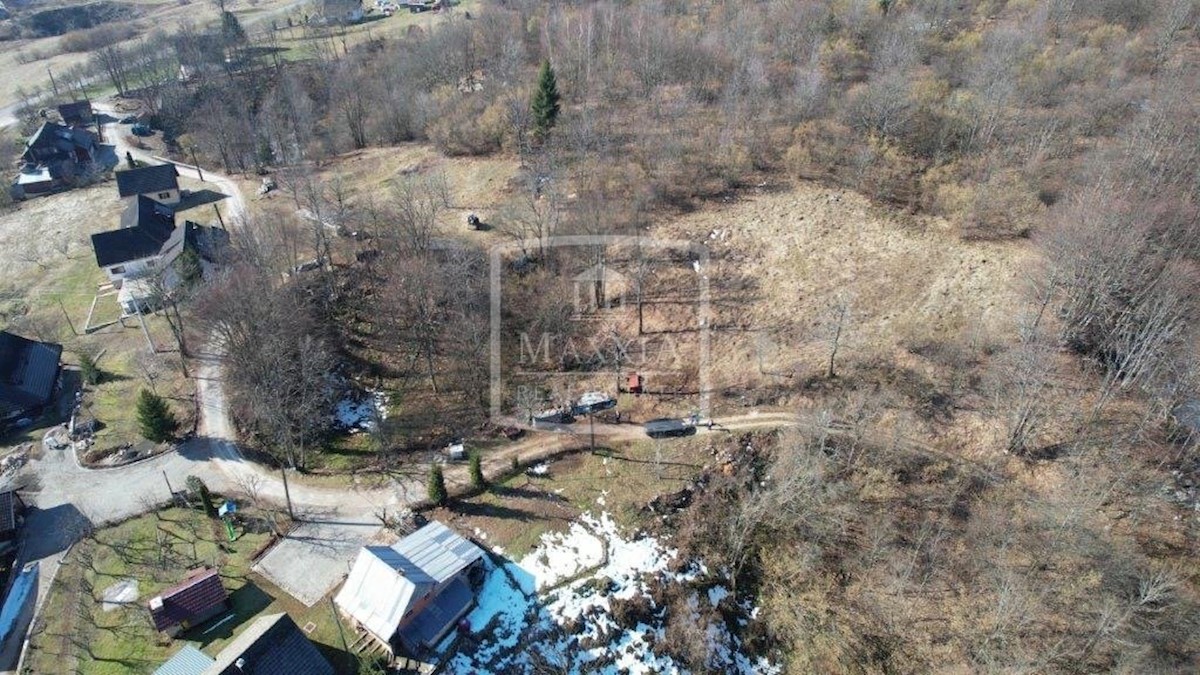 Terreno In vendita - LIČKO-SENJSKA PLITVIČKA JEZERA