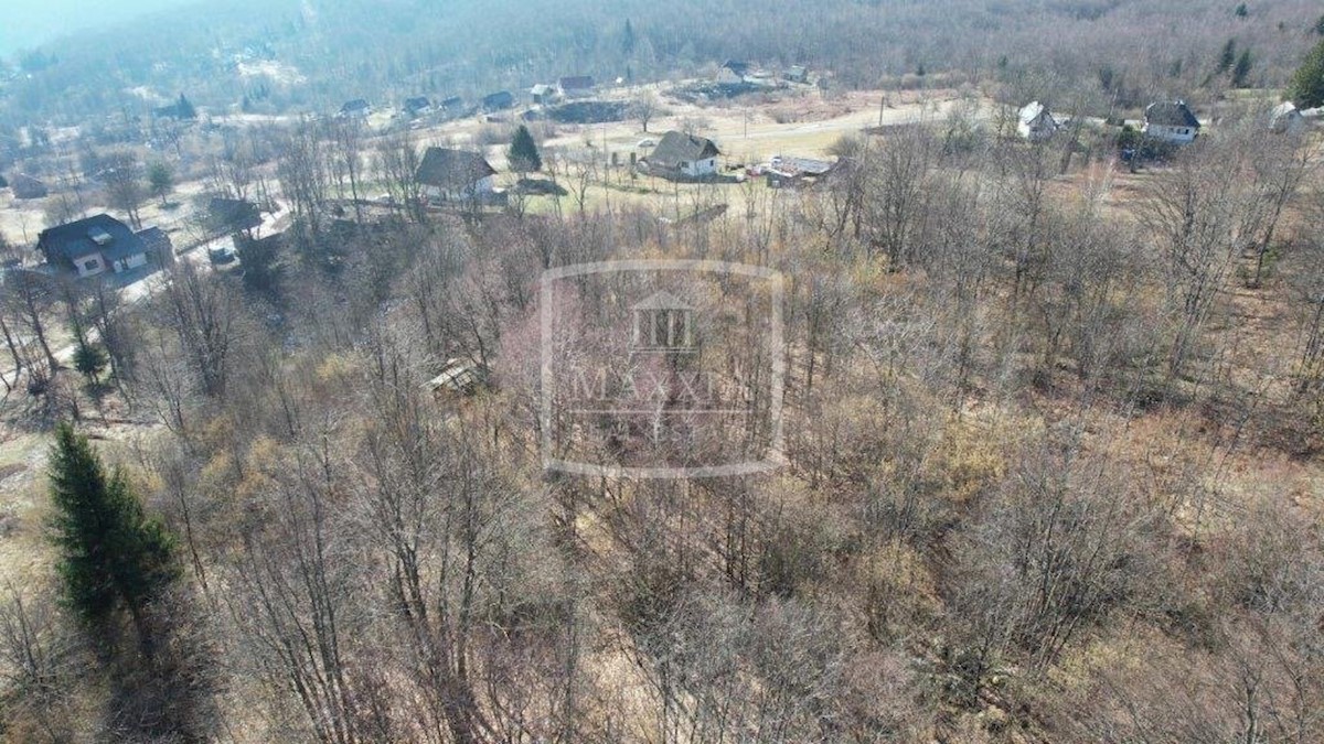 Land For sale - LIČKO-SENJSKA PLITVIČKA JEZERA