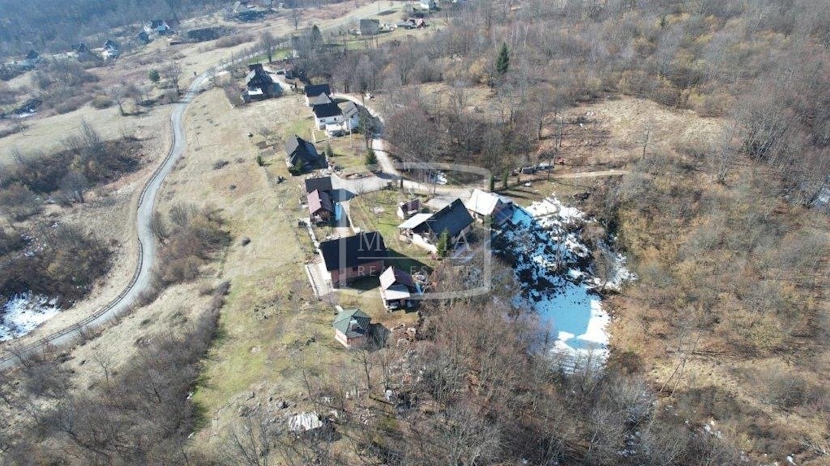 Terreno In vendita - LIČKO-SENJSKA PLITVIČKA JEZERA