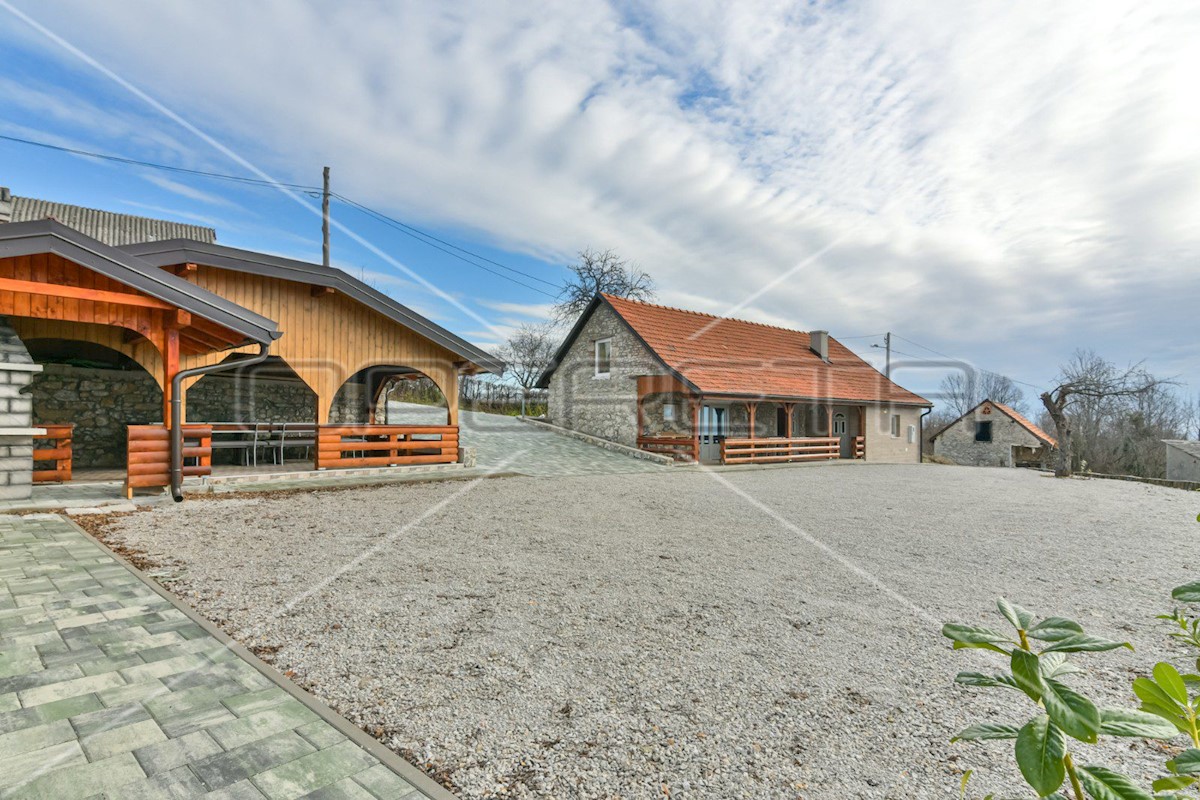 Maison À vendre OZALJ