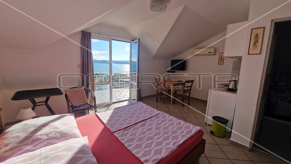Casa In vendita - LIČKO-SENJSKA KARLOBAG