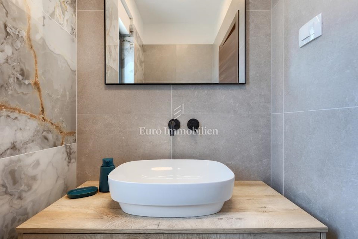 House For sale - ISTARSKA SVETVINČENAT