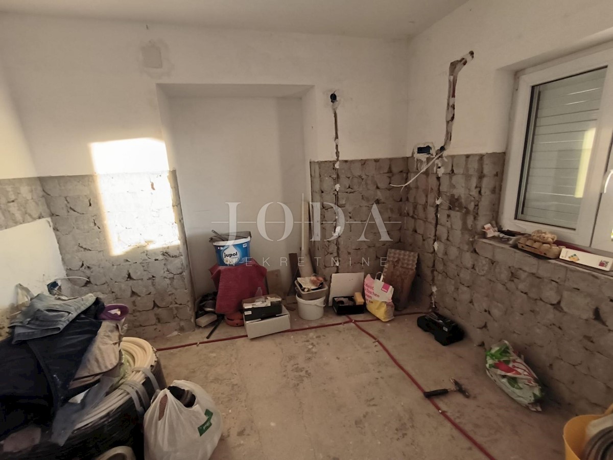 Kuća Na prodaju - PRIMORSKO-GORANSKA KOSTRENA