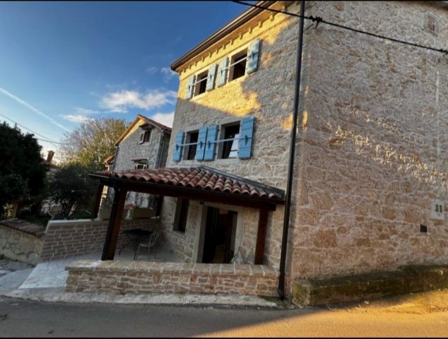 Casa in vendita 81 m² – Vižinada