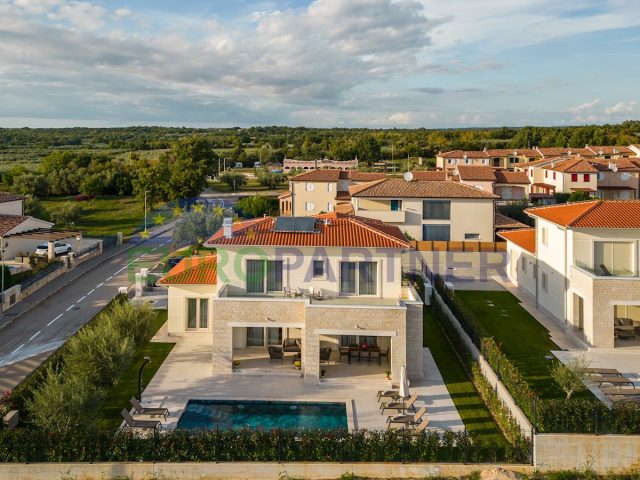House for sale 192 m² – Vabriga