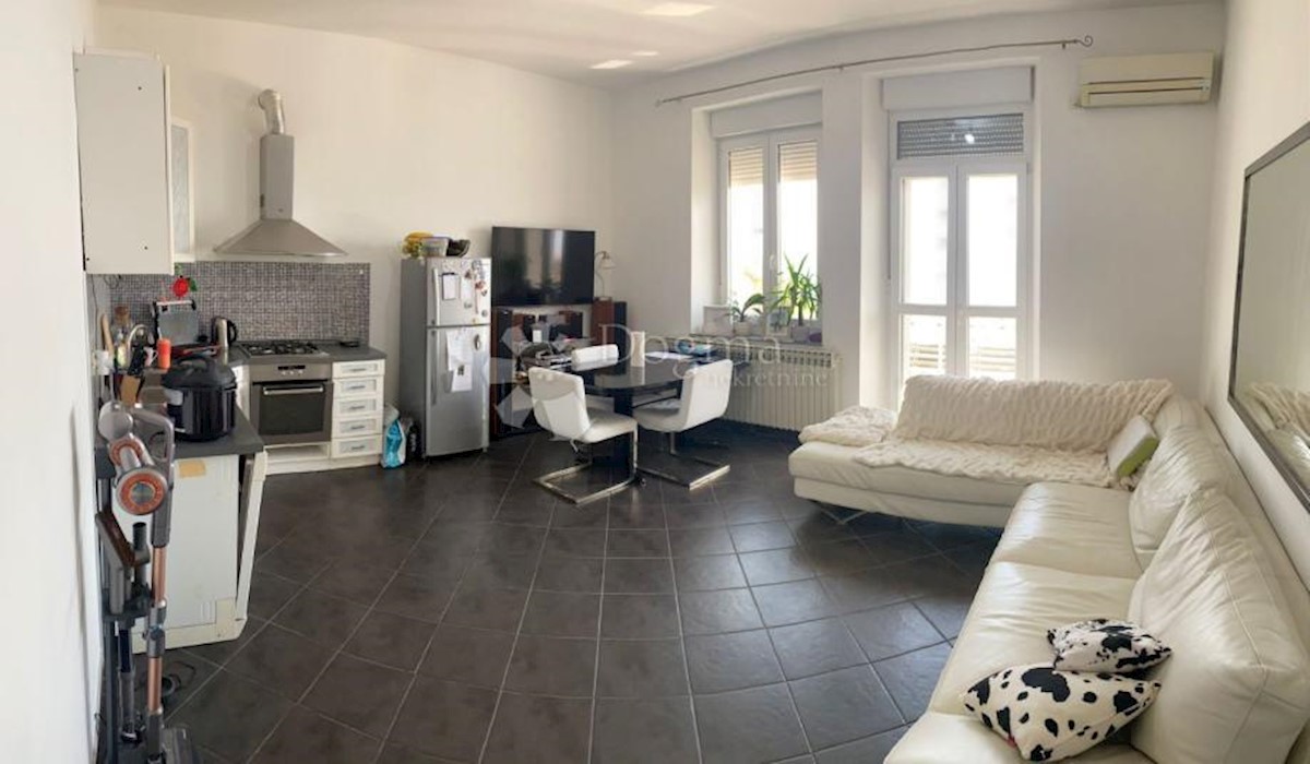 Apartmán Na predaj - PRIMORSKO-GORANSKA RIJEKA