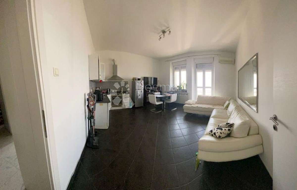 Apartmán Na predaj - PRIMORSKO-GORANSKA RIJEKA