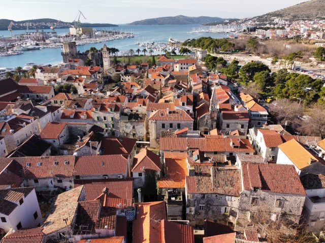 Haus Zu verkaufen - Splitsko-dalmatinska Trogir - foto 2/5