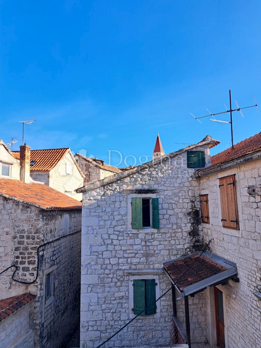 Dom Na predaj - SPLITSKO-DALMATINSKA TROGIR