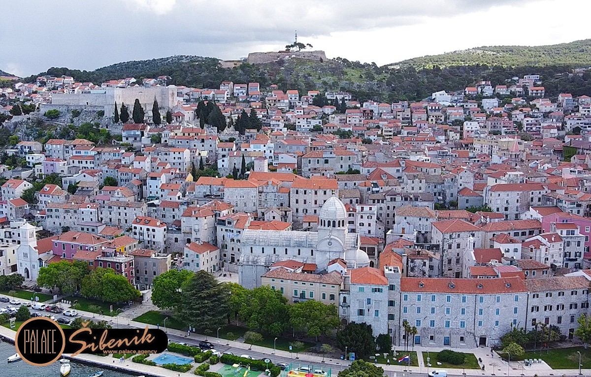 Komerční K pronájmu - ŠIBENSKO-KNINSKA ŠIBENIK