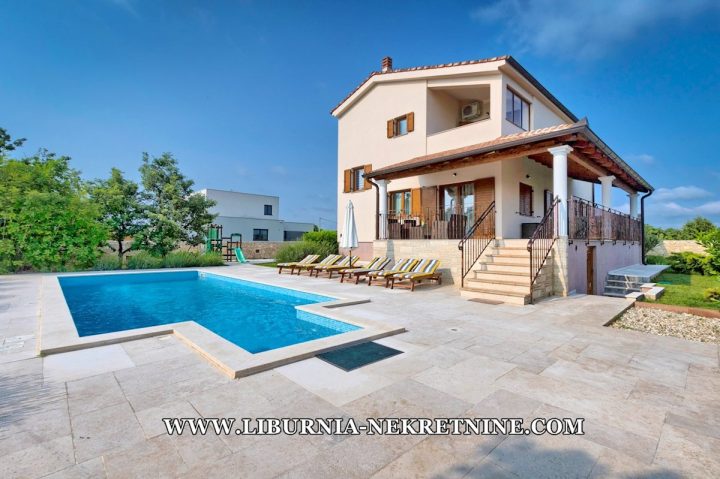 Hiša na predaj 294 m² – Svetvinčenat