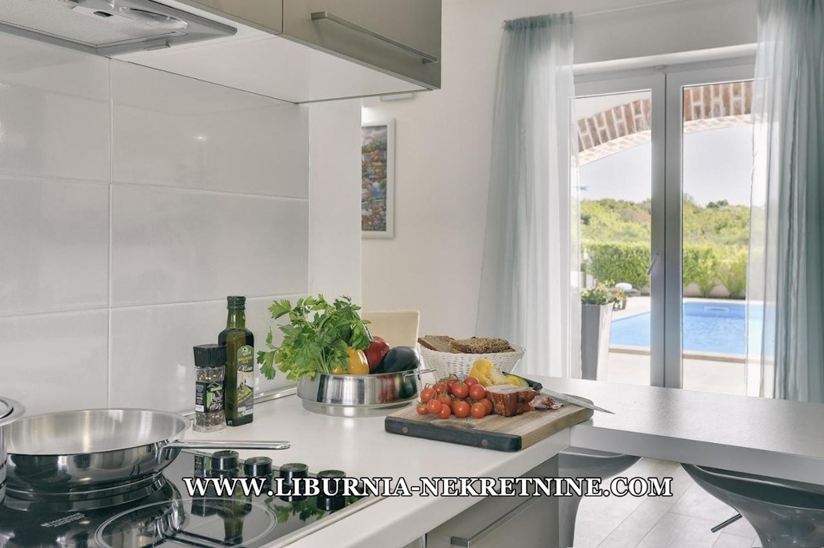 House For sale - ISTARSKA MEDULIN