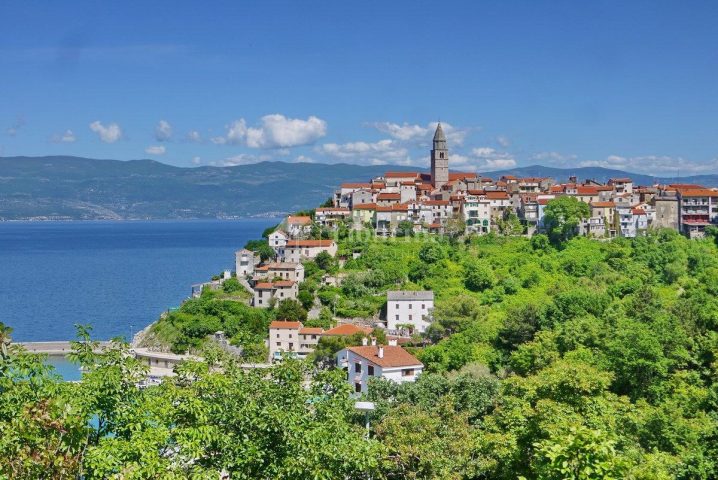 Pozemok na predaj 1620 m² – Vrbnik