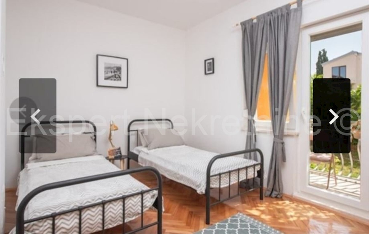 Apartmán K pronájmu - SPLITSKO-DALMATINSKA KAŠTELA