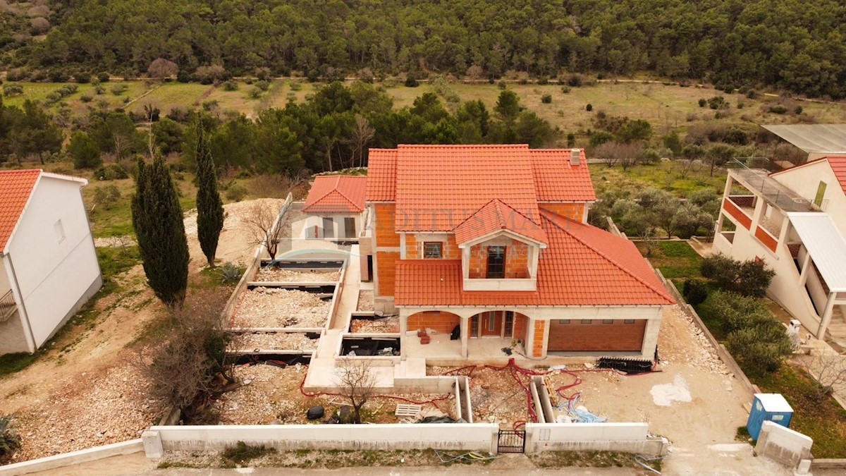 Haus Zu verkaufen - ŠIBENSKO-KNINSKA ŠIBENIK