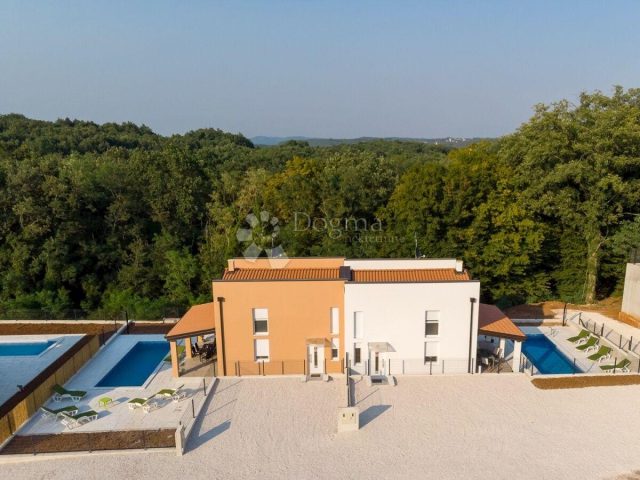 Hiša na predaj 168 m² – Tinjan