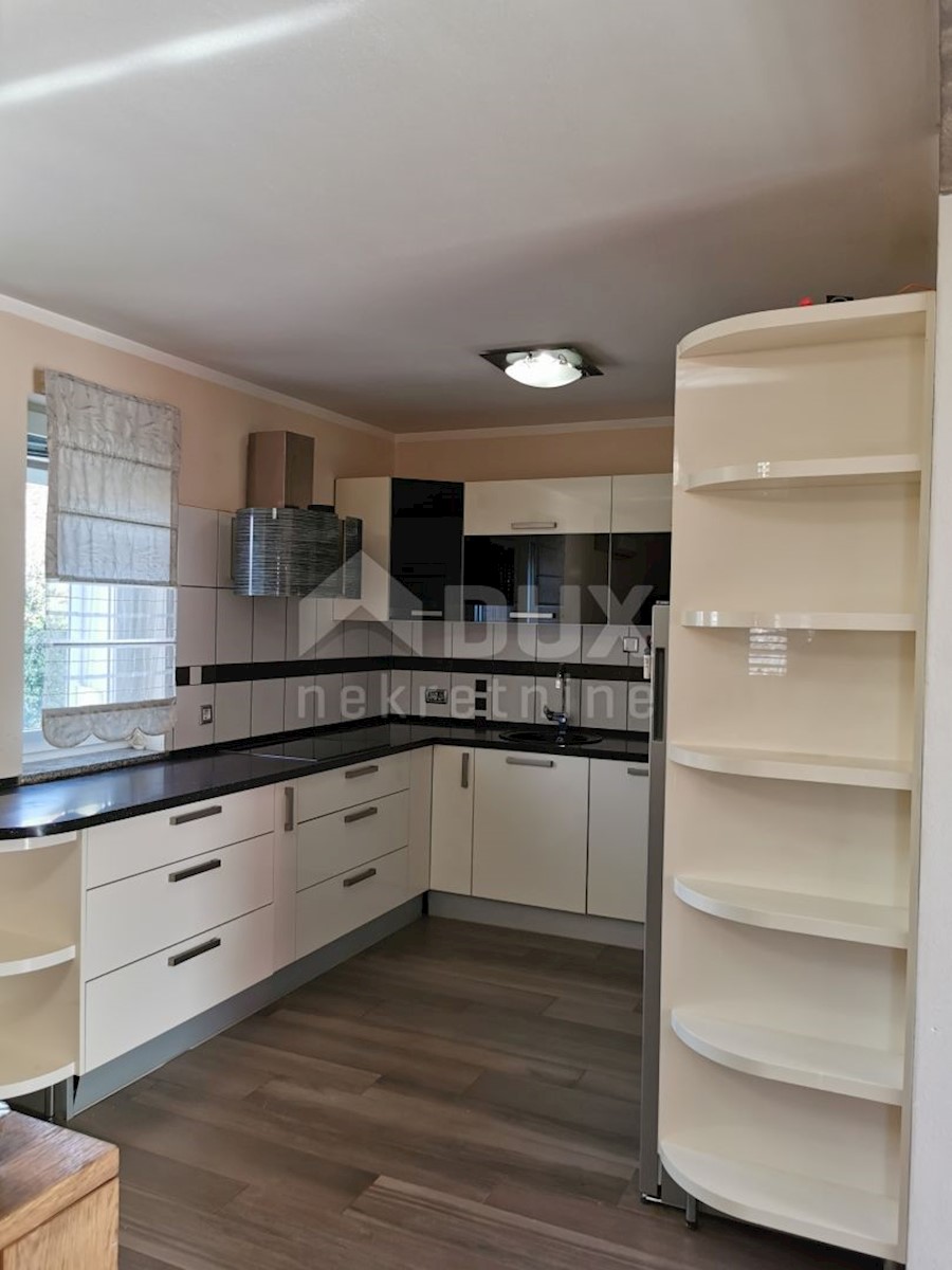 Haus Zu verkaufen - PRIMORSKO-GORANSKA KRALJEVICA