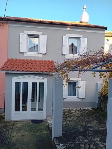 Hiša na predaj 90 m² – Omišalj