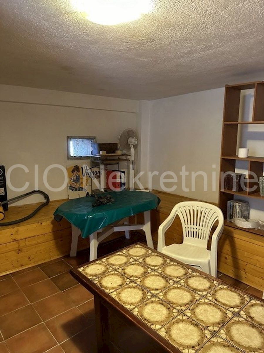 Haus Zu verkaufen - SPLITSKO-DALMATINSKA DICMO