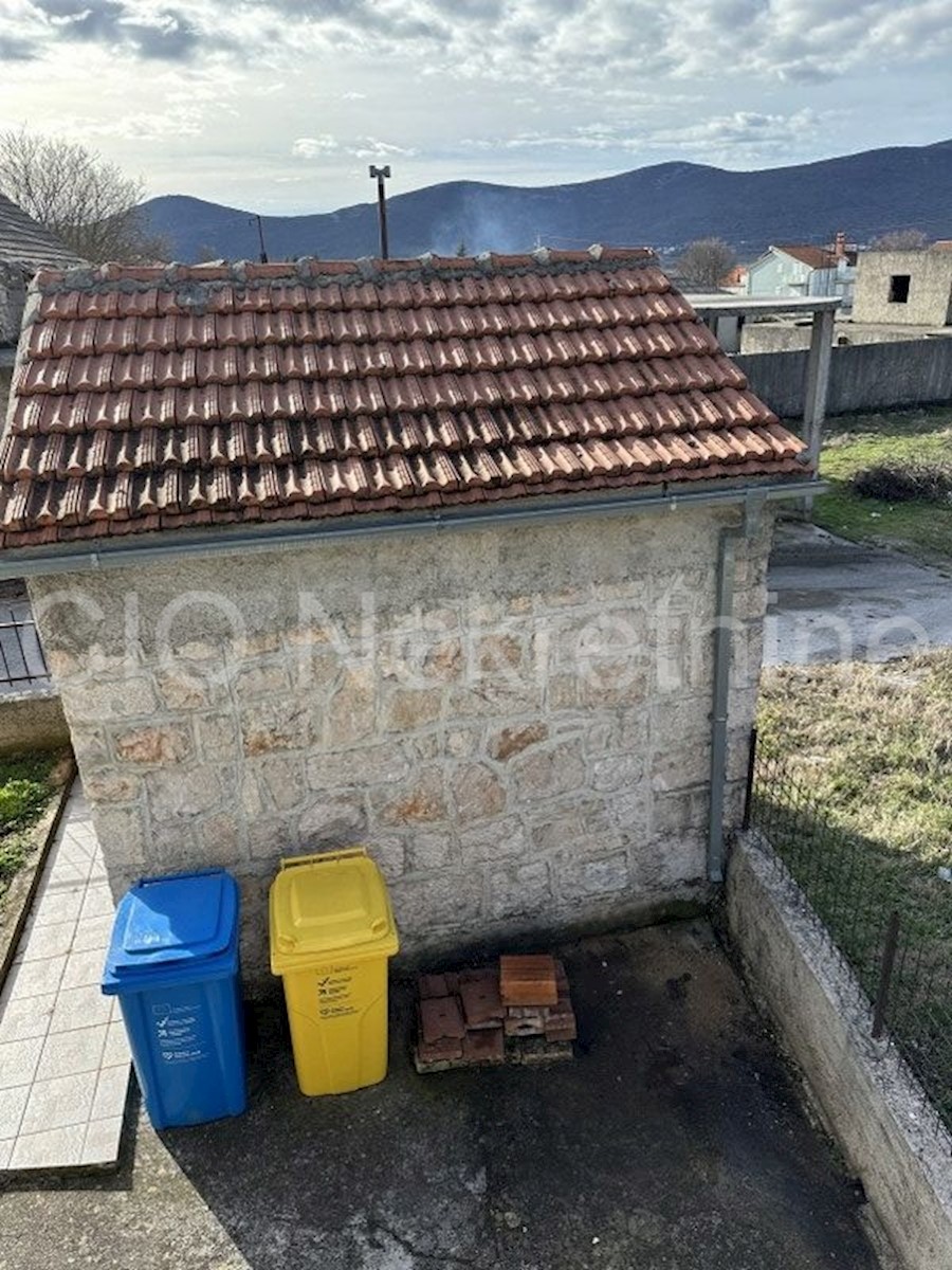 Haus Zu verkaufen - SPLITSKO-DALMATINSKA DICMO