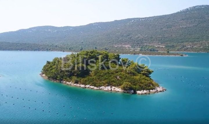 Terreno in vendita 22000 m² – Ston