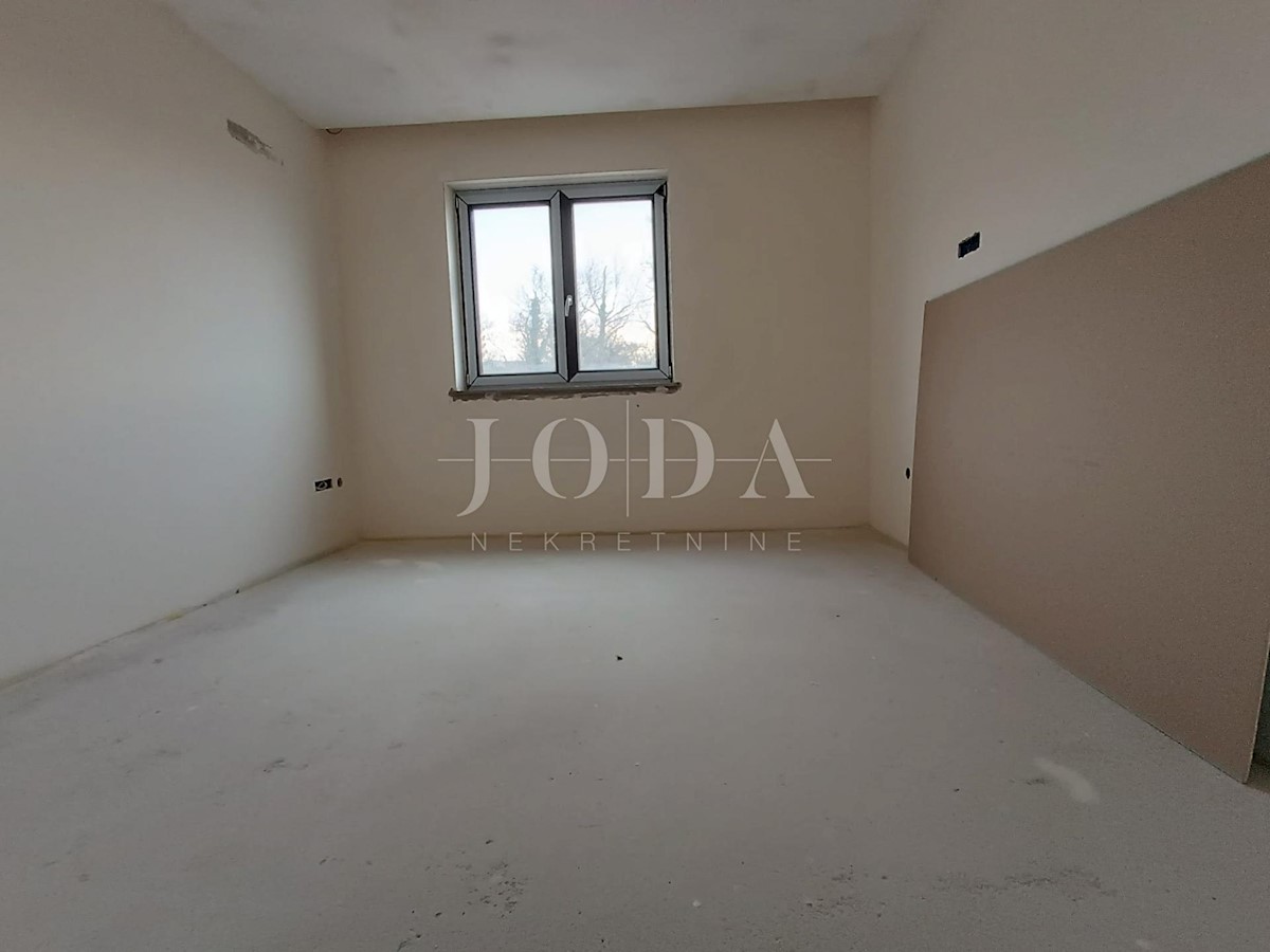 Flat For sale - PRIMORSKO-GORANSKA KOSTRENA