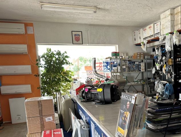 Dom na predaj 1192 m² – Marinići