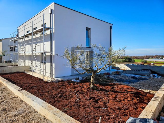Hiša Naprodaj - Istarska Poreč - foto 2/25