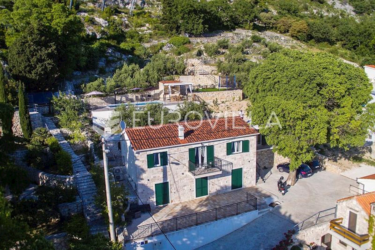 House For sale - SPLITSKO-DALMATINSKA OMIŠ