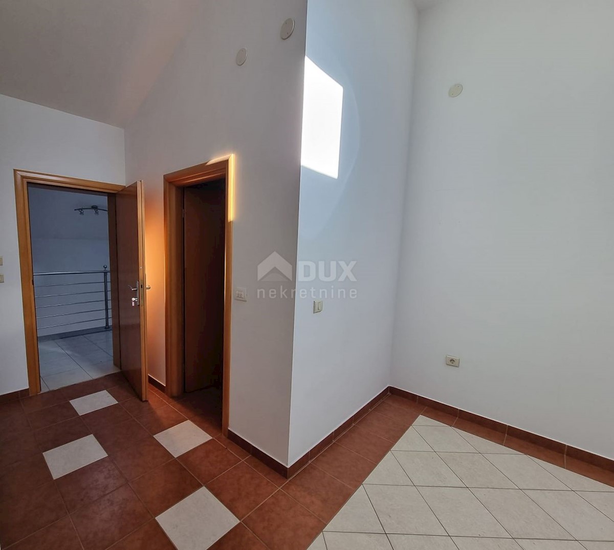 Apartment Zu verkaufen - PRIMORSKO-GORANSKA NOVI VINODOLSKI