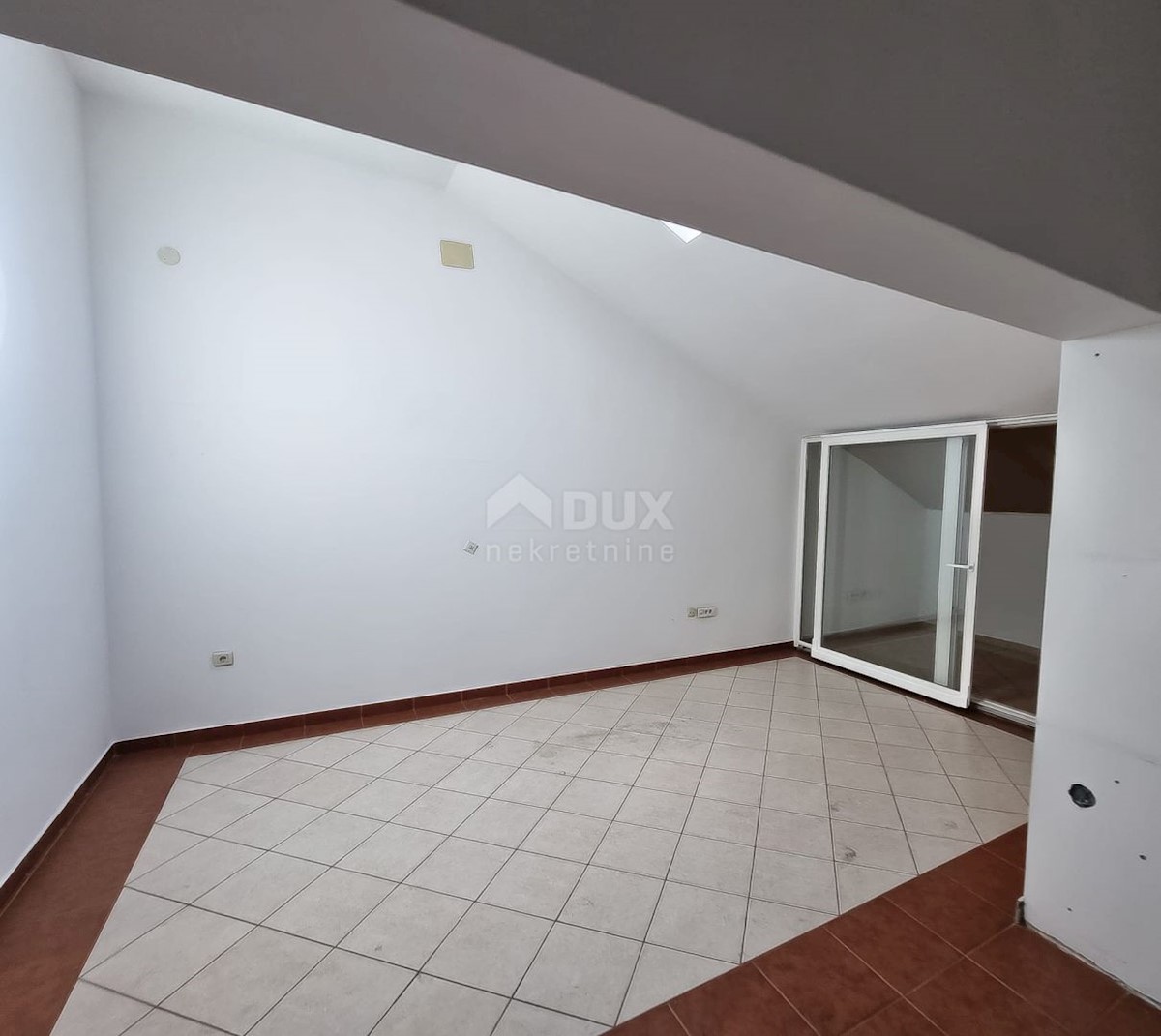 Apartment Zu verkaufen - PRIMORSKO-GORANSKA NOVI VINODOLSKI