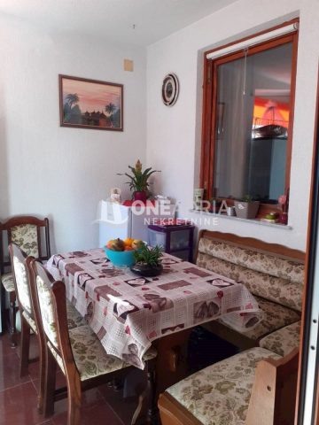 Mieszkanie na sprzedaż 72 m² – Jadranovo