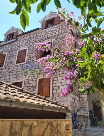 Haus Zu verkaufen - Splitsko-dalmatinska Brač - foto 2/13