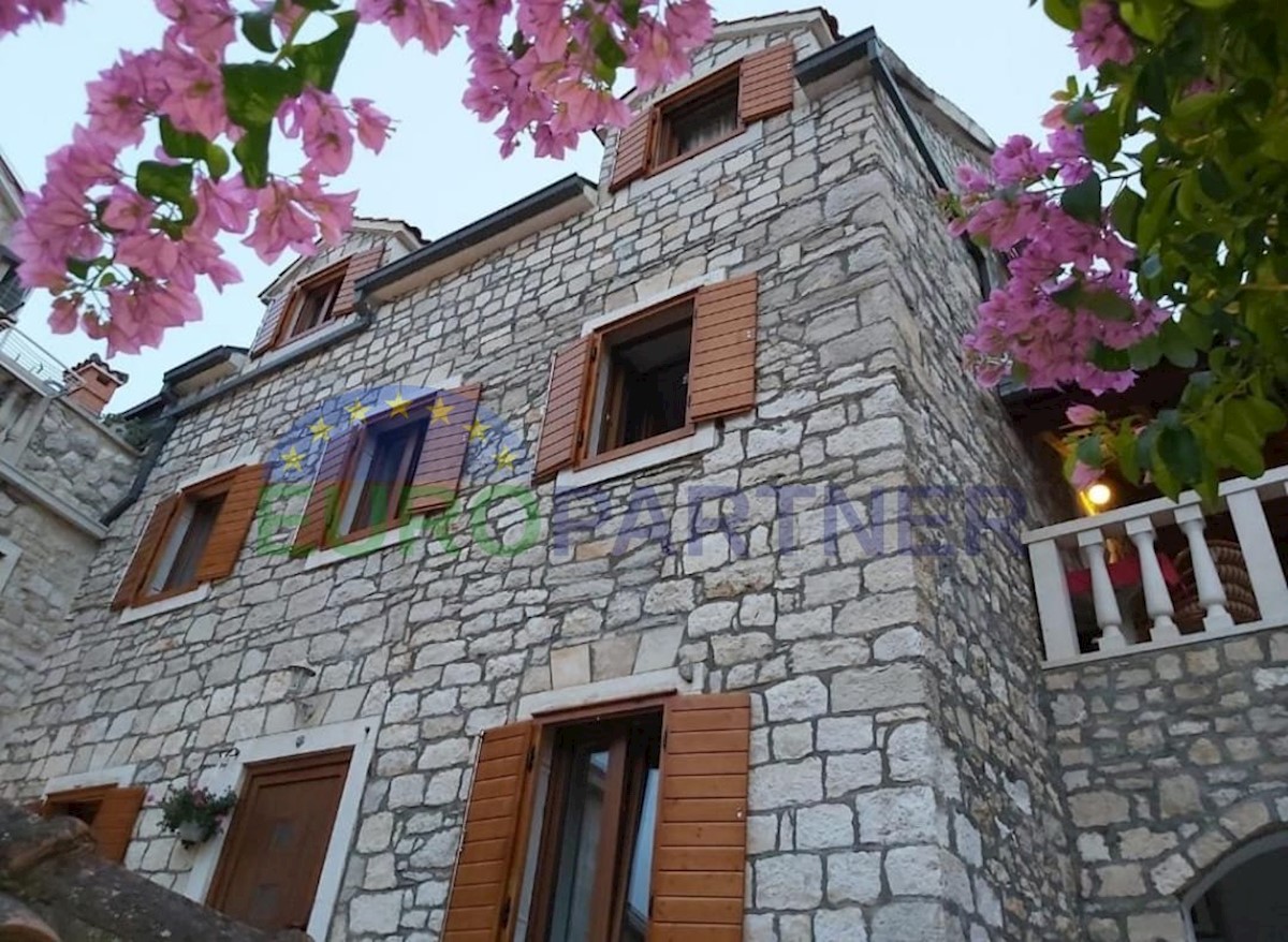 Casa In vendita - SPLITSKO-DALMATINSKA BRAČ