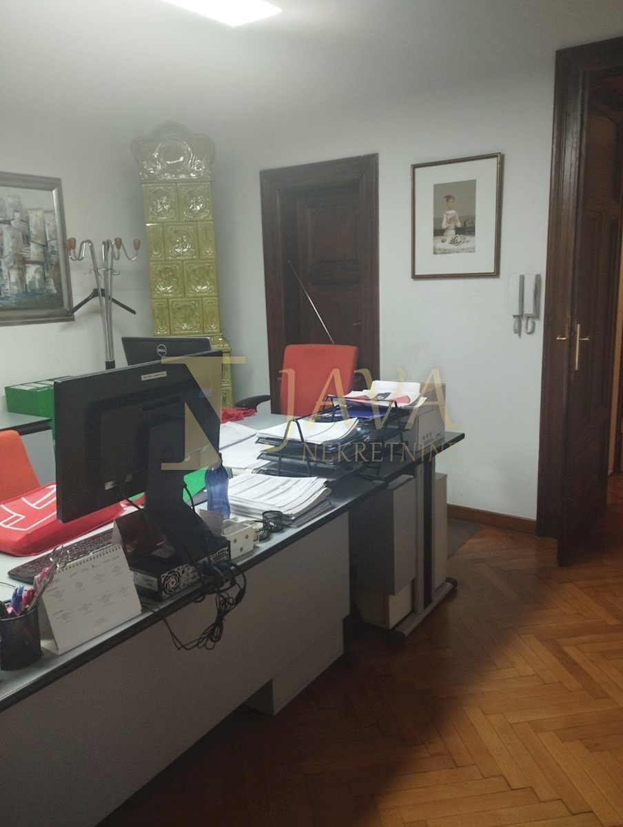 Locaux commerciaux À louer - PRIMORSKO-GORANSKA RIJEKA