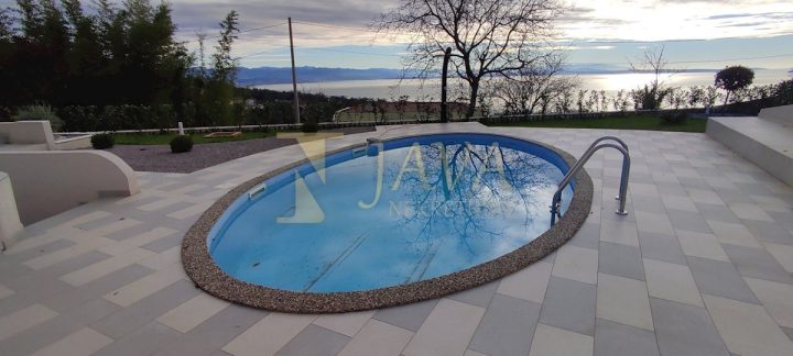 Appartement à louer 126 m² – Ičići