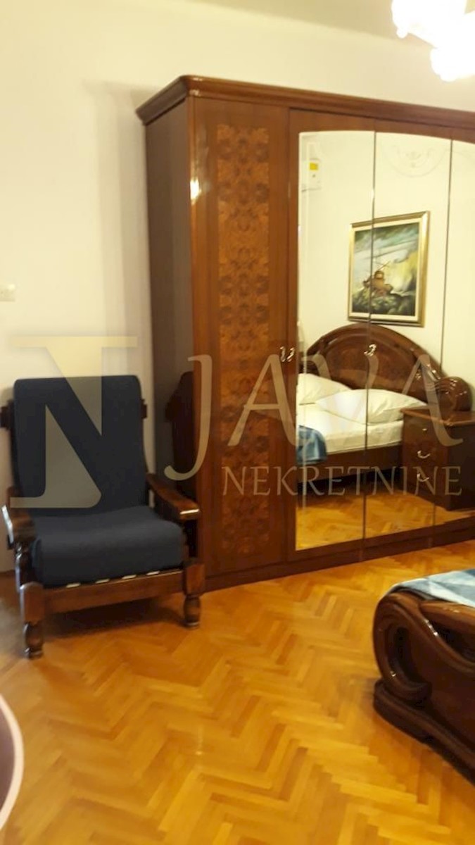 Mieszkanie Na sprzedaż - PRIMORSKO-GORANSKA NOVI VINODOLSKI