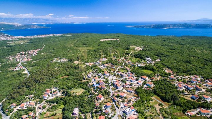 Terreno in vendita 12700 m² – Vrh