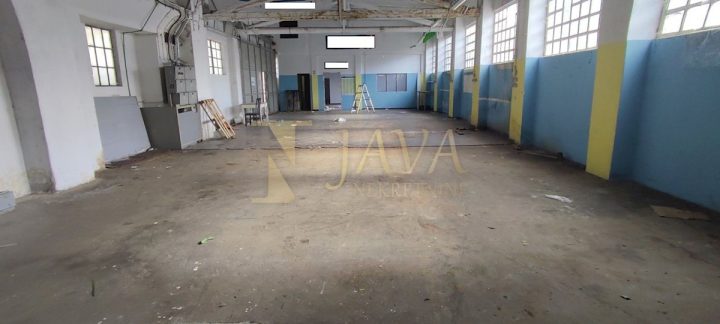 Locaux commerciaux à louer 300 m² – Mlaka