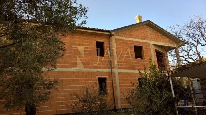 Maison à vendre 517 m² – Krk