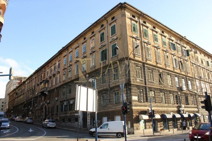 Locaux commerciaux à louer 137 m² – Rijeka