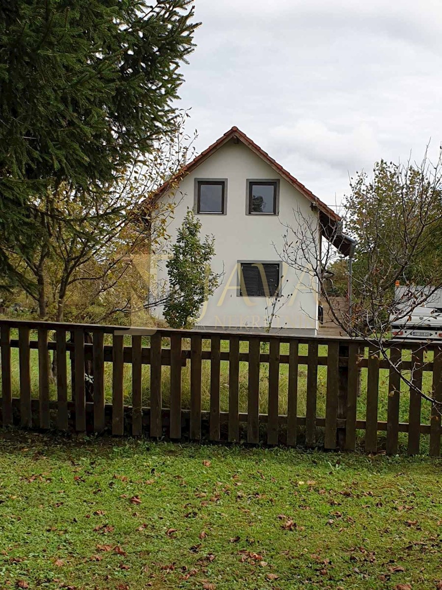 Casa In vendita - LIČKO-SENJSKA PLITVIČKA JEZERA