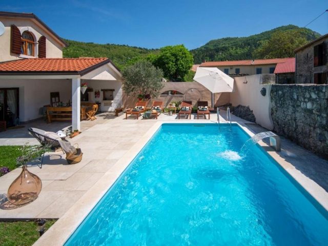 Maison à vendre 155 m² – Lupoglav