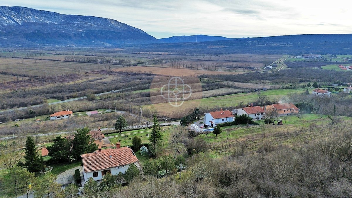 Hiša Naprodaj - ISTARSKA Kršan