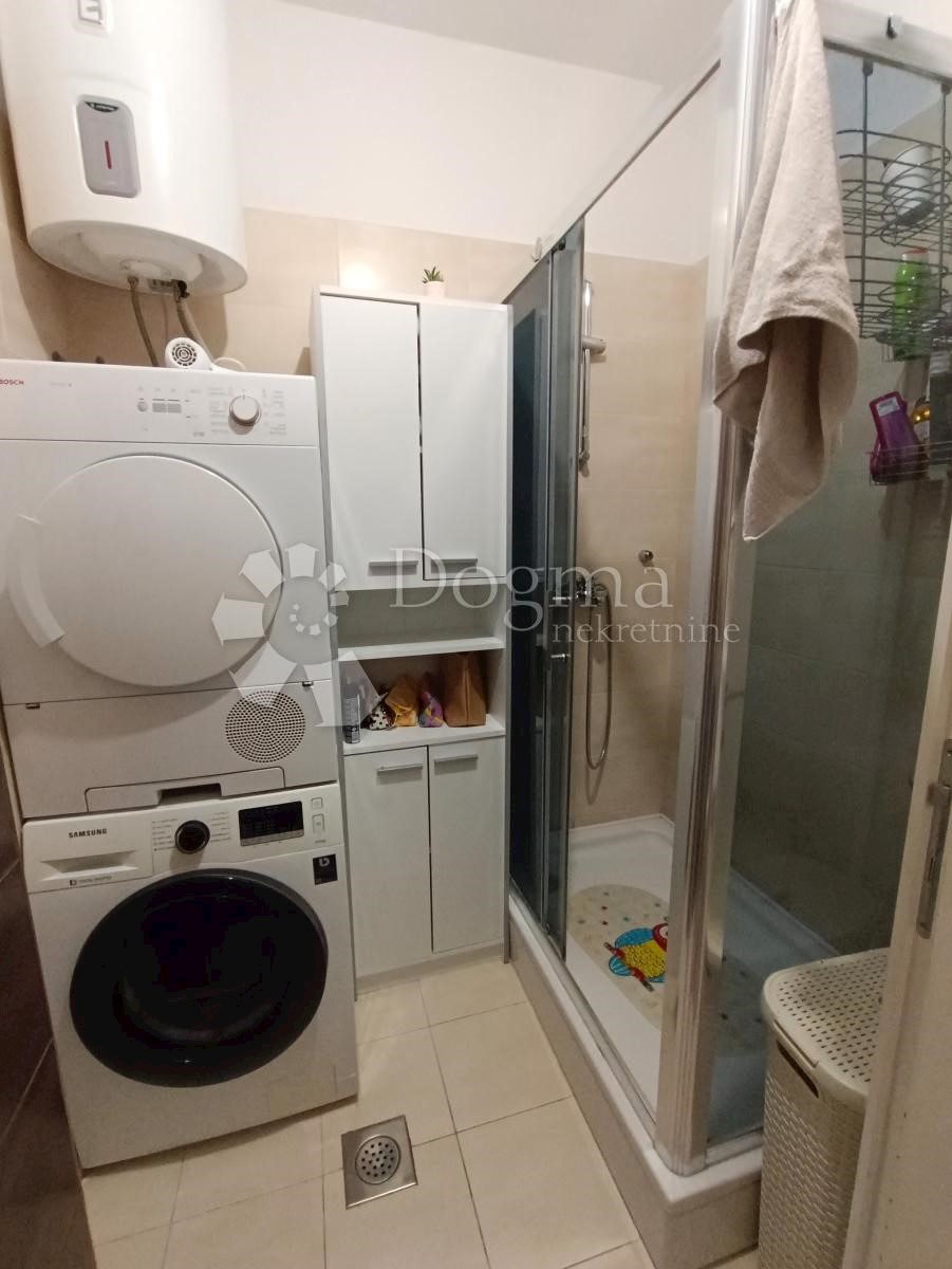 Apartment Zu verkaufen - SPLITSKO-DALMATINSKA PODSTRANA