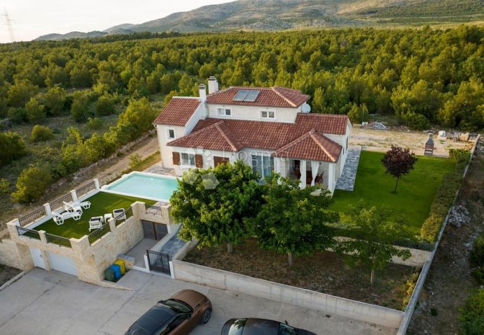 House for sale 282 m² – Dubrava Kod Šibenika