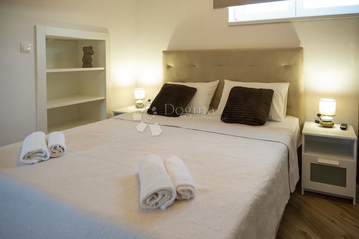 Haus Zu verkaufen - ŠIBENSKO-KNINSKA ŠIBENIK