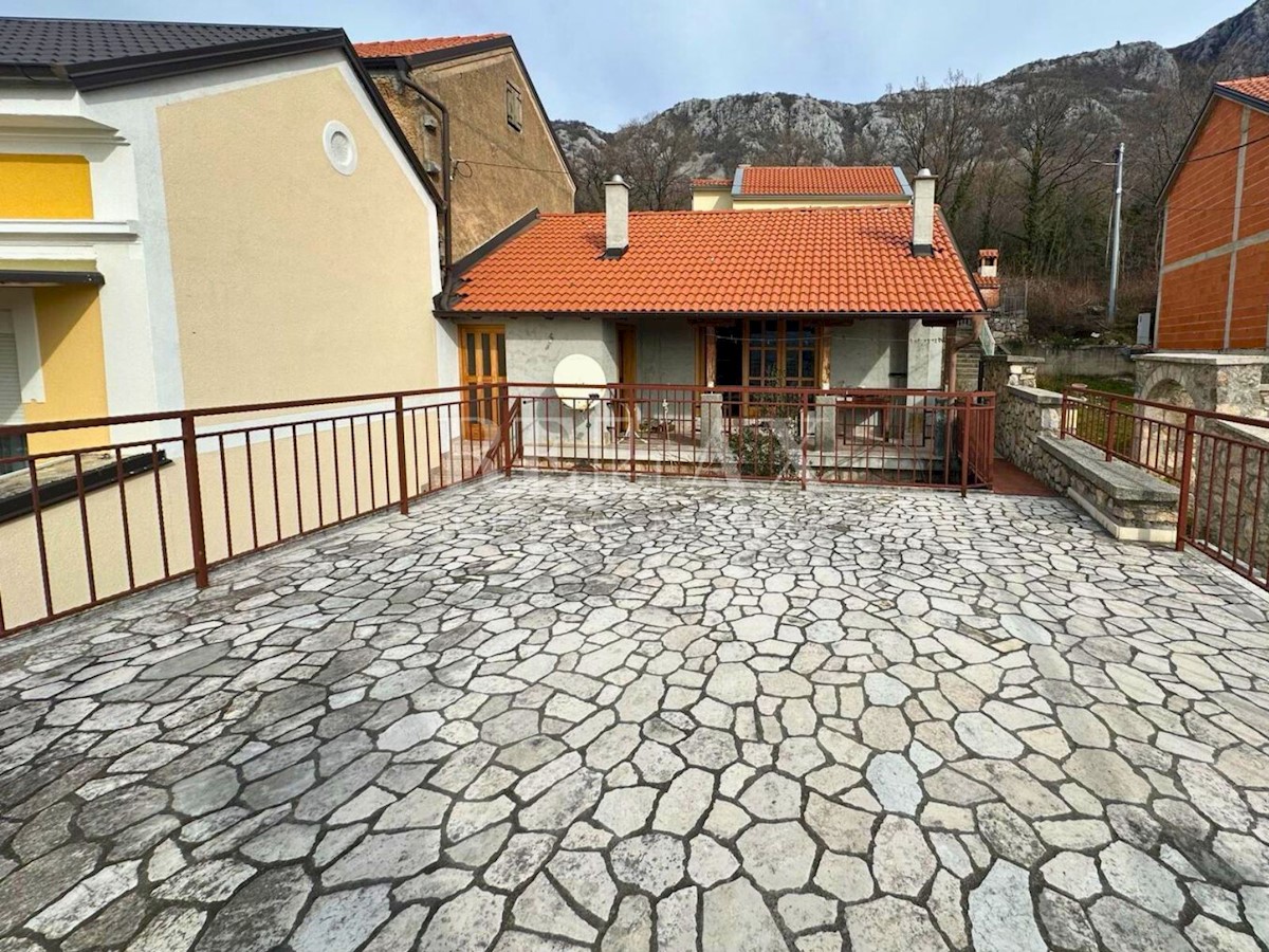 Kuća Na prodaju - PRIMORSKO-GORANSKA VINODOLSKA OPĆINA